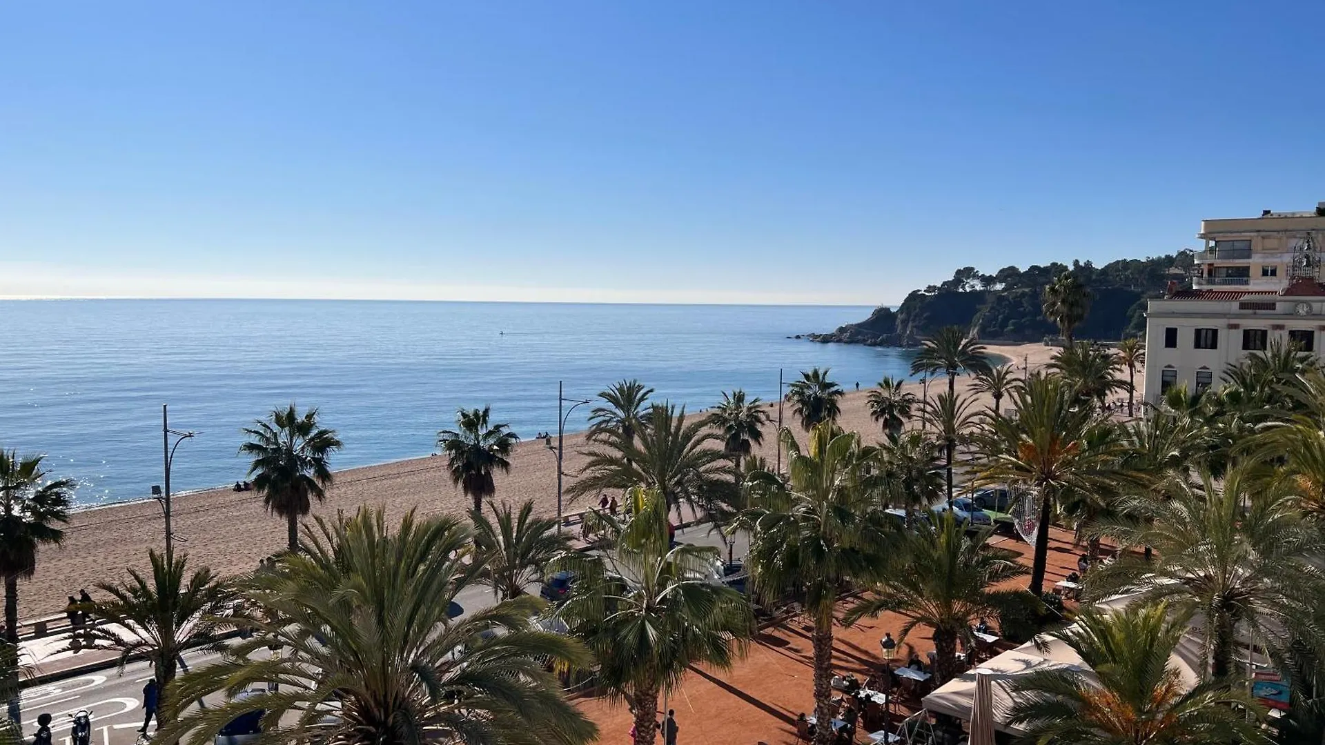 Mediterranean Apartment In Lloret De Mar Next To The Sea location