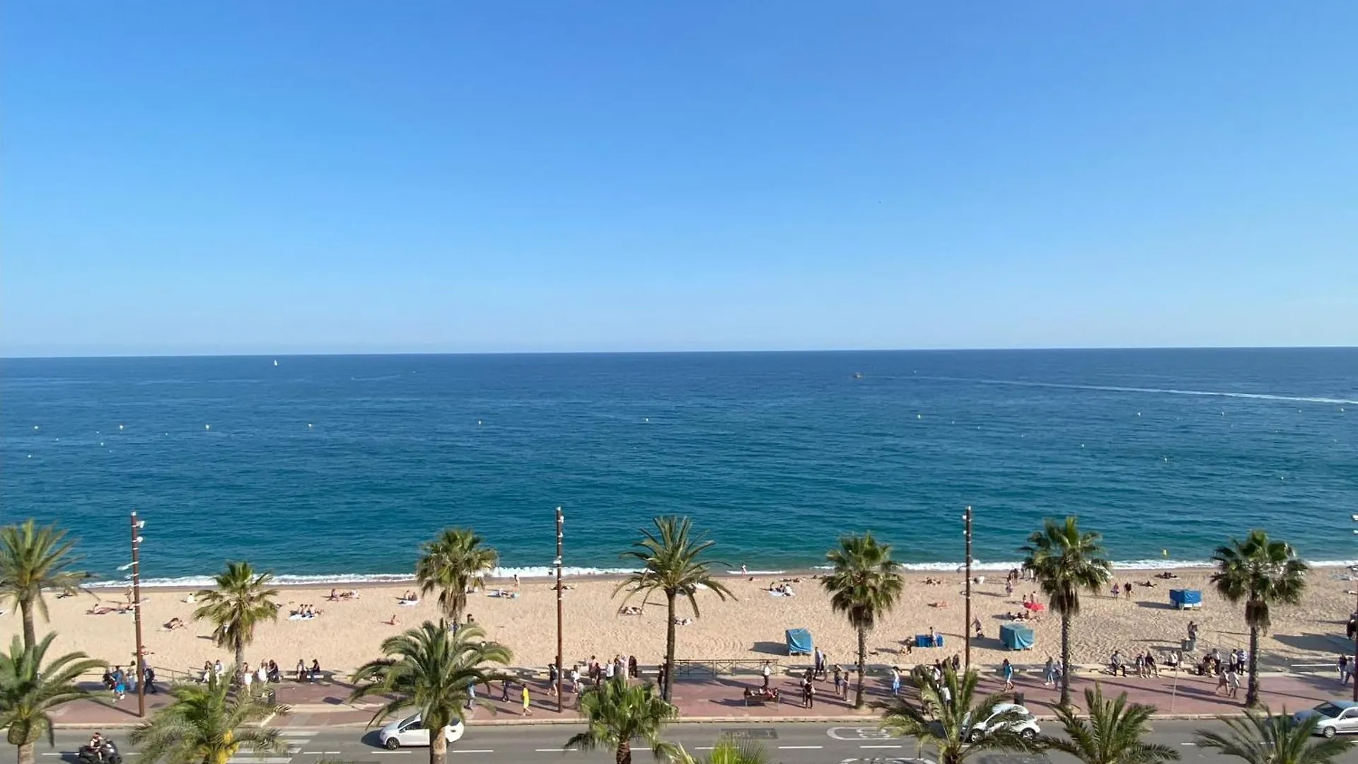 Mediterranean Apartment In Lloret De Mar Next To The Sea Espagne